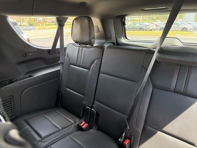 2023 Chevrolet Suburban RST