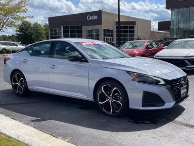 2024 Nissan Altima 2.5 SR Clean CarFax, One Owner
