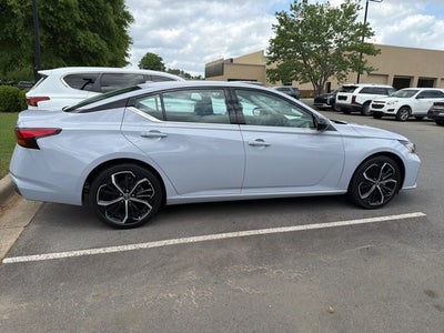 2025 Nissan Altima 2.5 SR