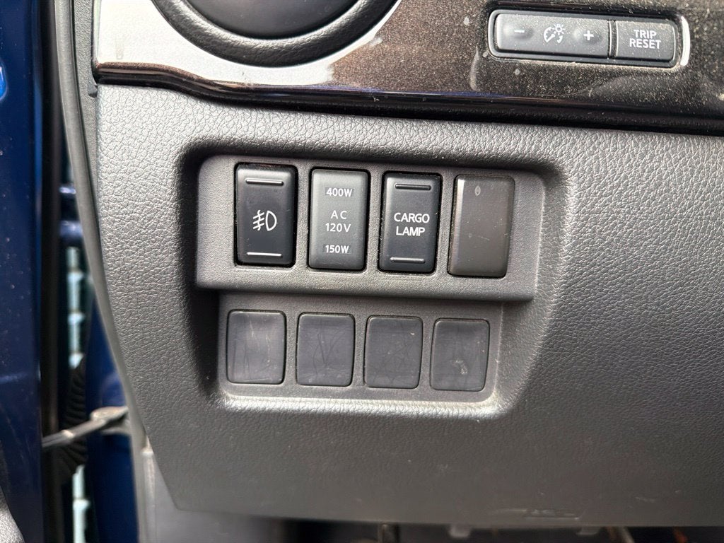2019 Nissan Titan SV Clean CarFax, Navi, Blind Spot, CarPlay