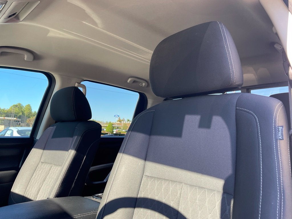 2019 Nissan Titan SV Clean CarFax, Navi, Blind Spot, CarPlay