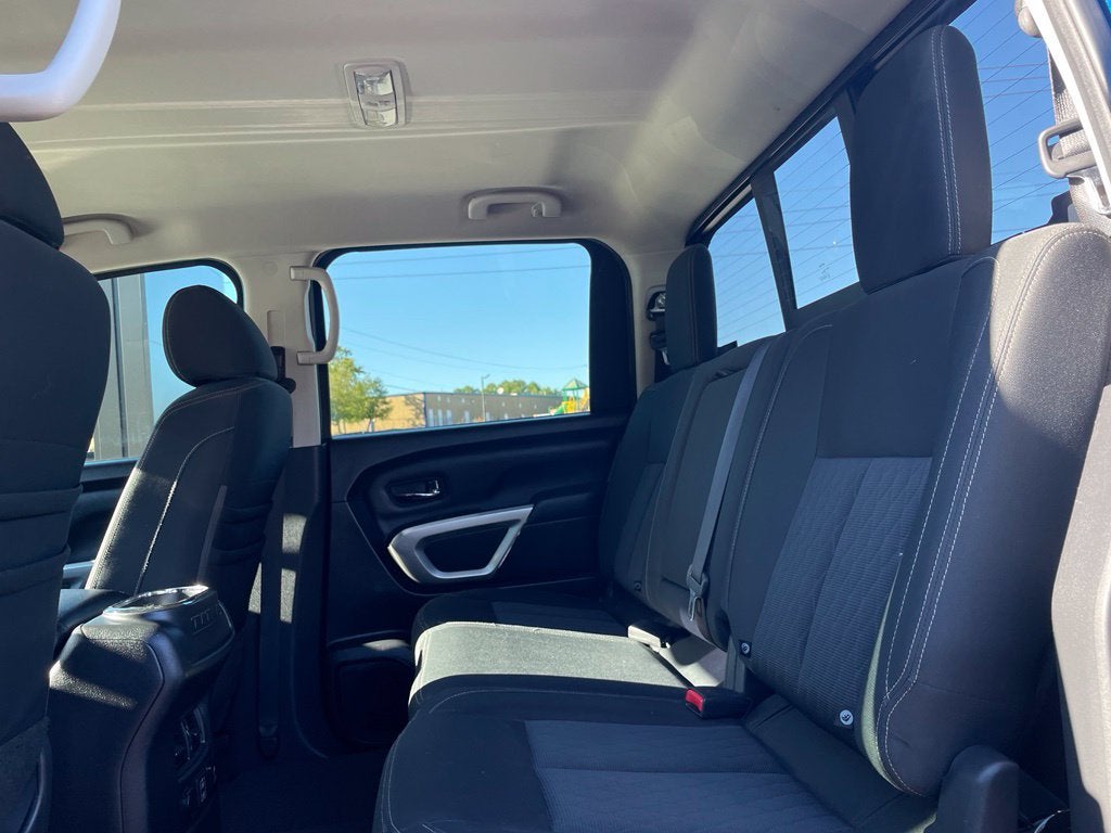 2019 Nissan Titan SV Clean CarFax, Navi, Blind Spot, CarPlay