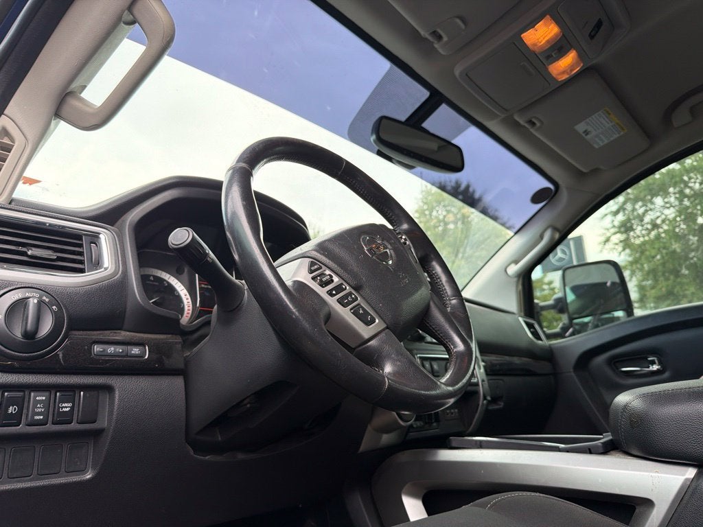 2019 Nissan Titan SV Clean CarFax, Navi, Blind Spot, CarPlay