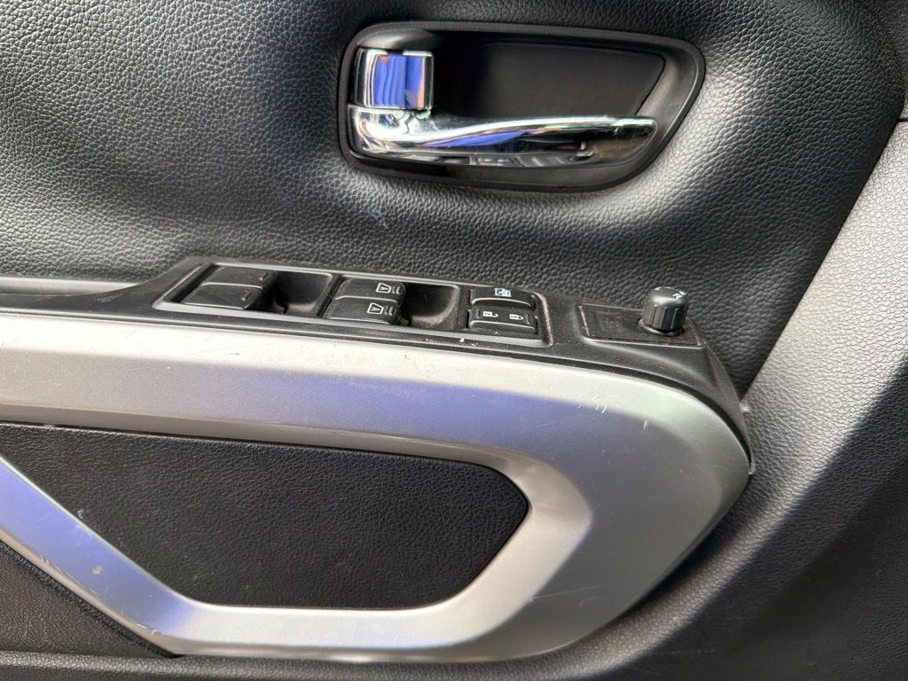 2019 Nissan Titan SV Clean CarFax, Navi, Blind Spot, CarPlay