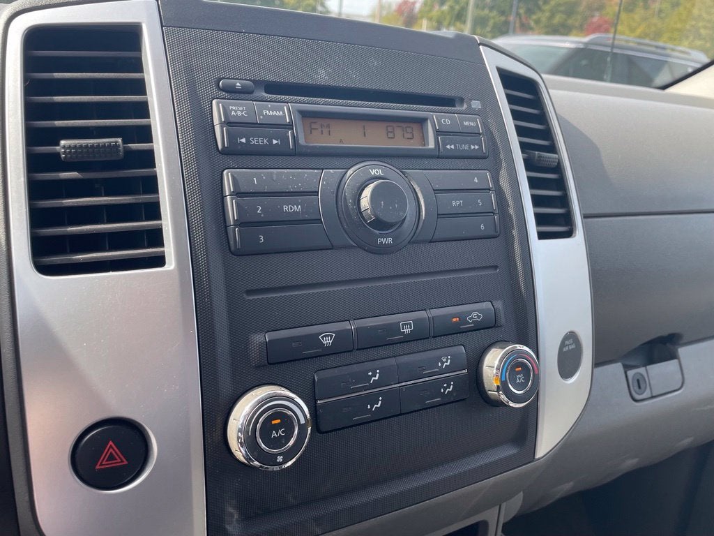 2011 Nissan Frontier SV CarFax One Owner
