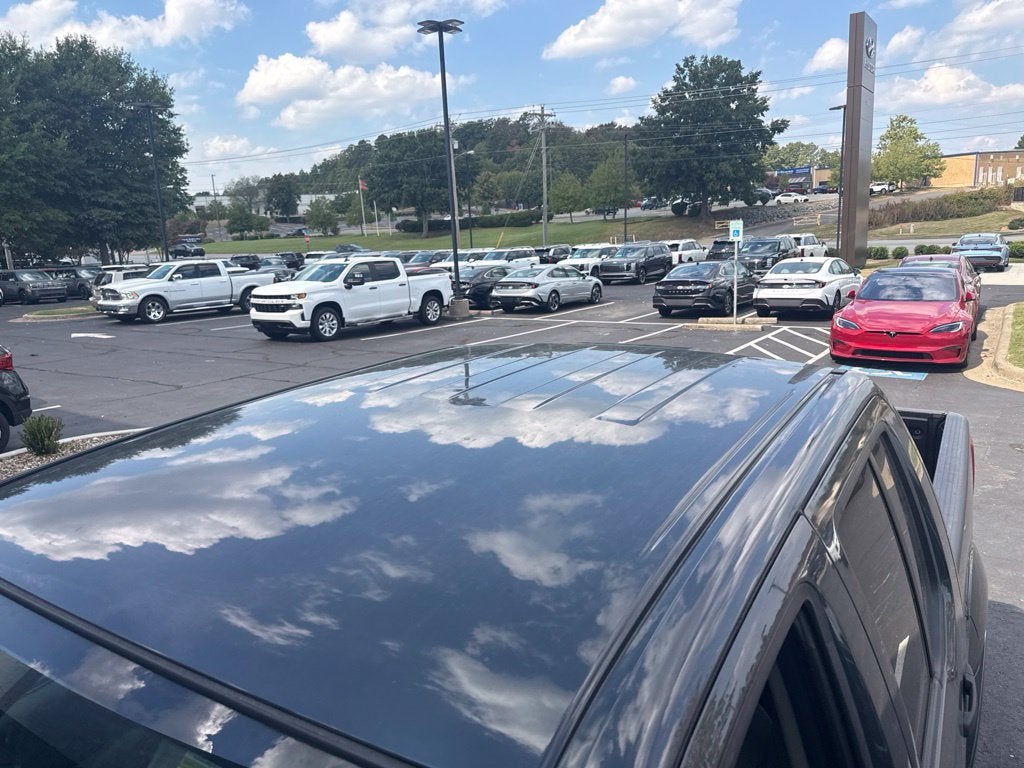 2011 Nissan Frontier SV CarFax One Owner