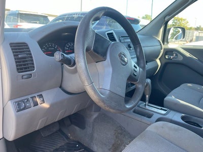 2011 Nissan Frontier SV CarFax One Owner