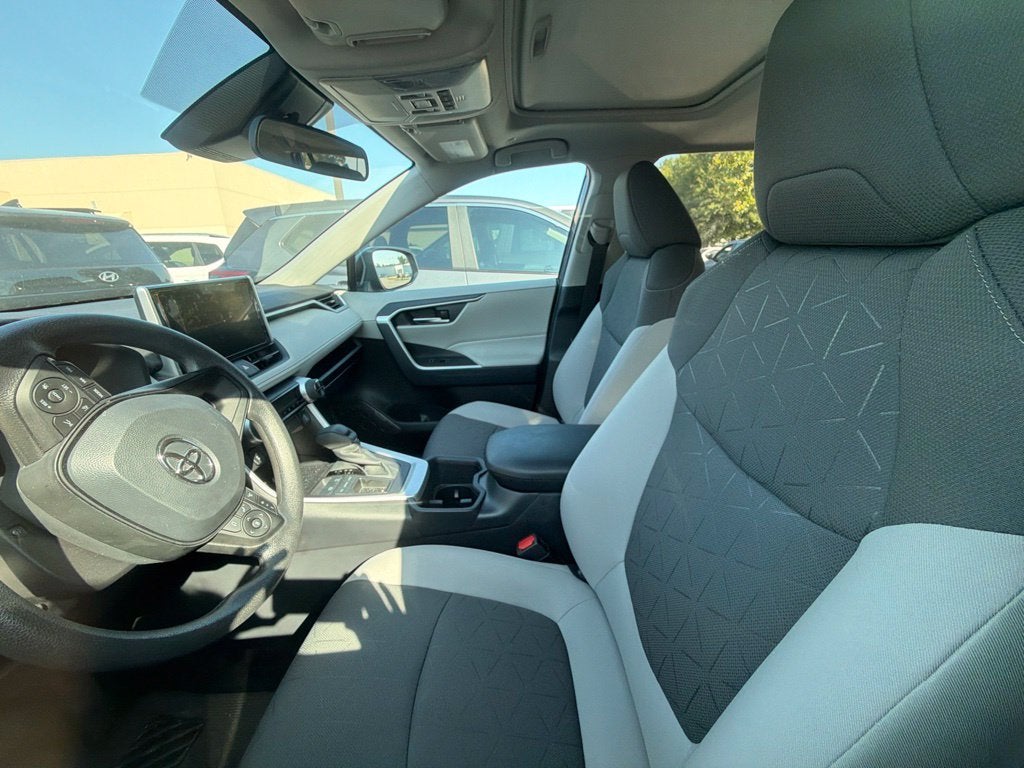 2025 Toyota RAV4 XLE One Owner, Low Miles