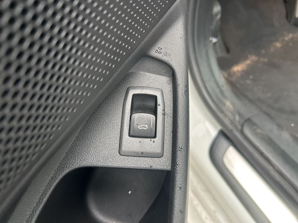 2025 BMW 3 Series 330i CLEAN CARFAX 1-OWNER