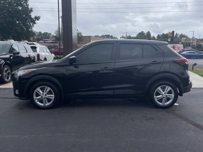 2021 Nissan Kicks S CarFax One Owner