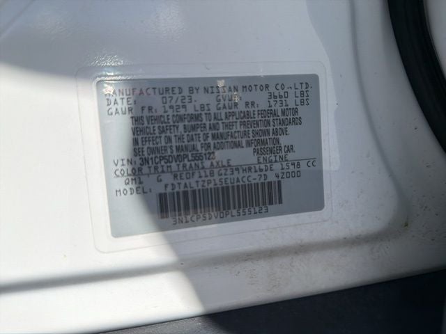 2023 Nissan Kicks SR