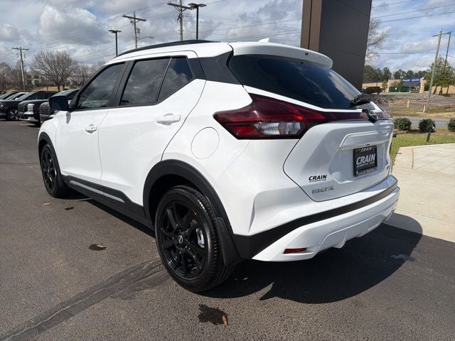 2023 Nissan Kicks SR