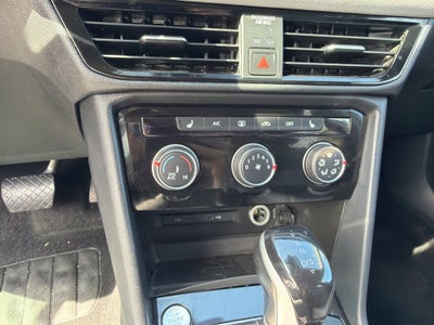 2023 Volkswagen Taos 1.5T SE Clean CarFax, One Owner