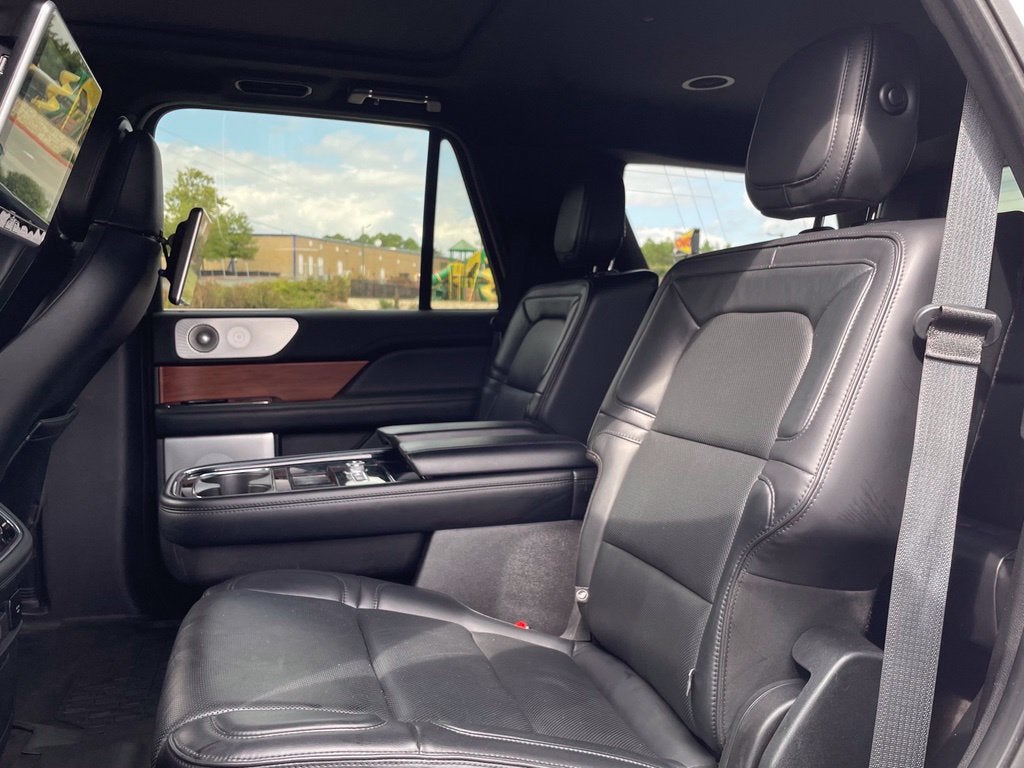 2019 Lincoln Navigator Reserve Clean CarFax, Revel Audio, Leather, Third Row