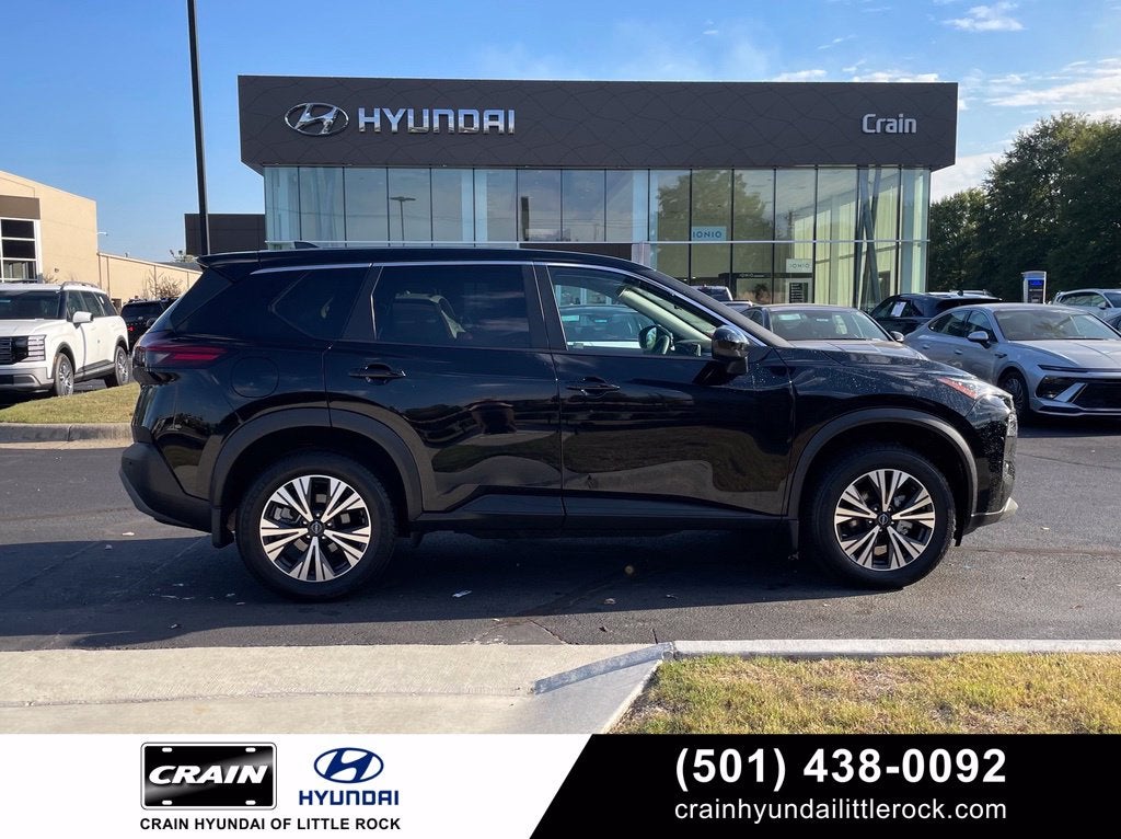 2023 Nissan Rogue SV Clean CarFax, Low Miles
