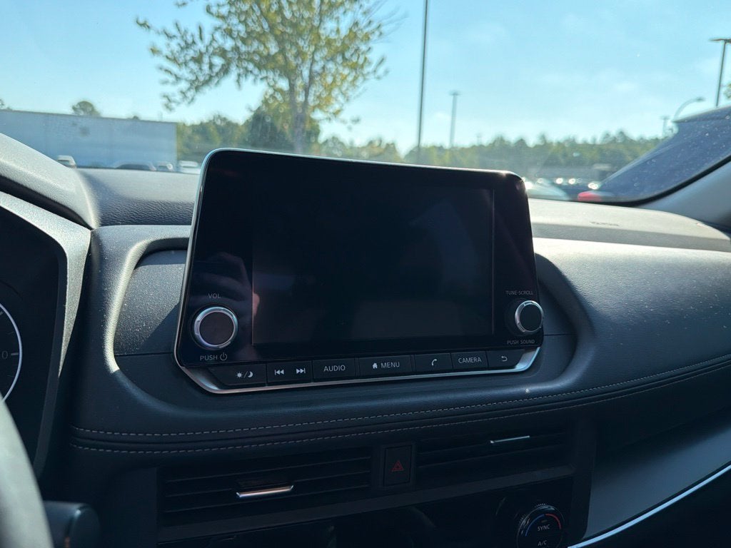 2025 Nissan Rogue SV Clean CarFax, One Owner