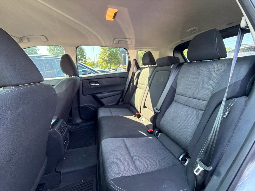 2025 Nissan Rogue SV Clean CarFax, One Owner