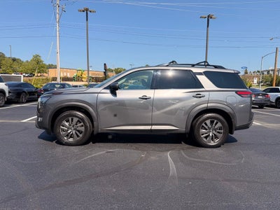 2022 Nissan Pathfinder SV 4WD, Clean CarFax, CarFax One Owner