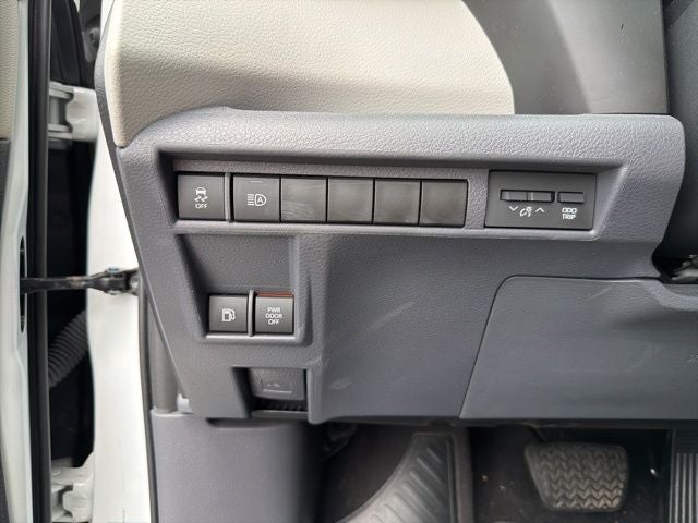 2023 Toyota Sienna Limited 7 Passenger