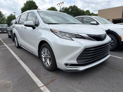 2023 Toyota Sienna Limited 7 Passenger
