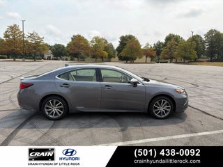 2016 Lexus ES 300h Luxury Pkg, Navi, Adaptive Cruise, Parking Sensors