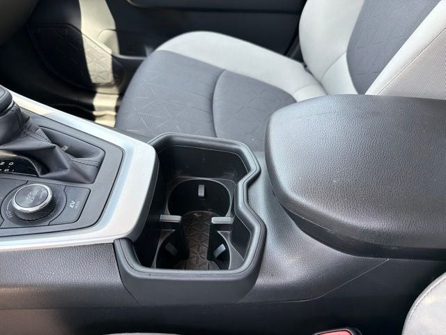 2025 Toyota RAV4 Hybrid XLE CARFAX 1-OWNER