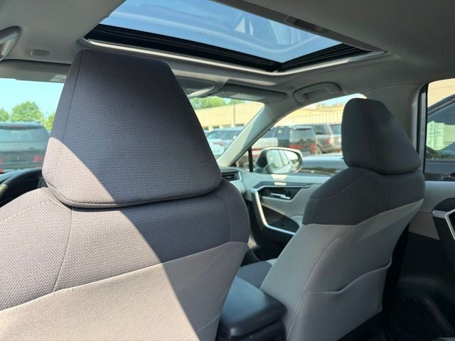 2025 Toyota RAV4 Hybrid XLE CARFAX 1-OWNER