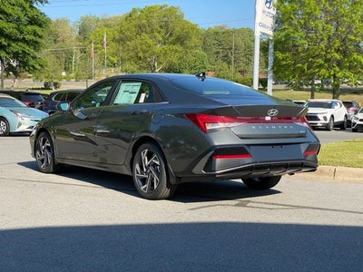 2025 Hyundai Elantra Hybrid Limited