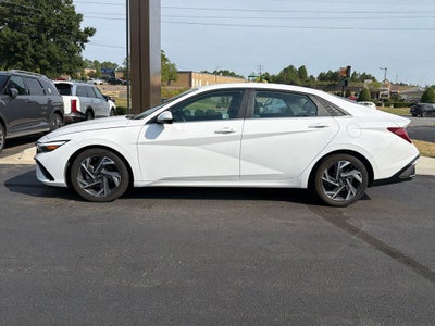 2025 Hyundai Elantra SEL Convenience CARFAX 1-Owner