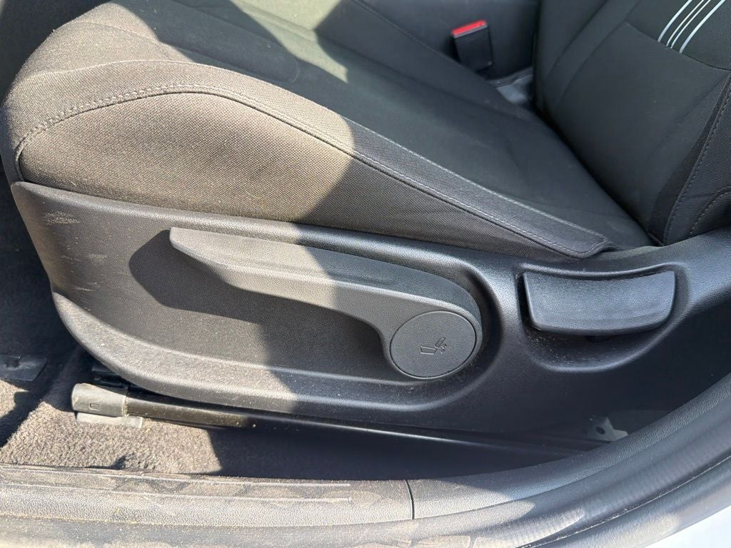2025 Hyundai Elantra SEL Convenience CARFAX 1-Owner