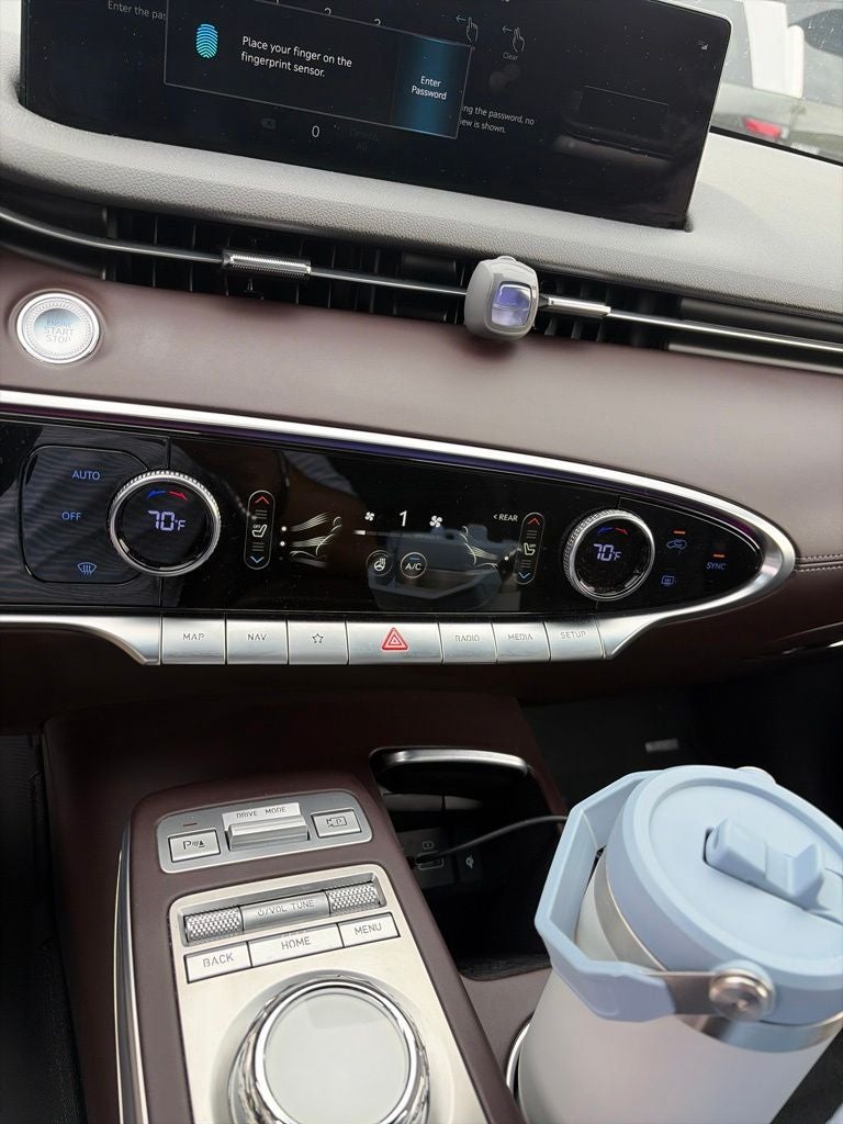 2023 Genesis GV70 2.5T