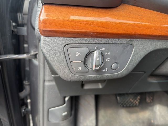 2022 Audi Q5 45 S line Premium quattro