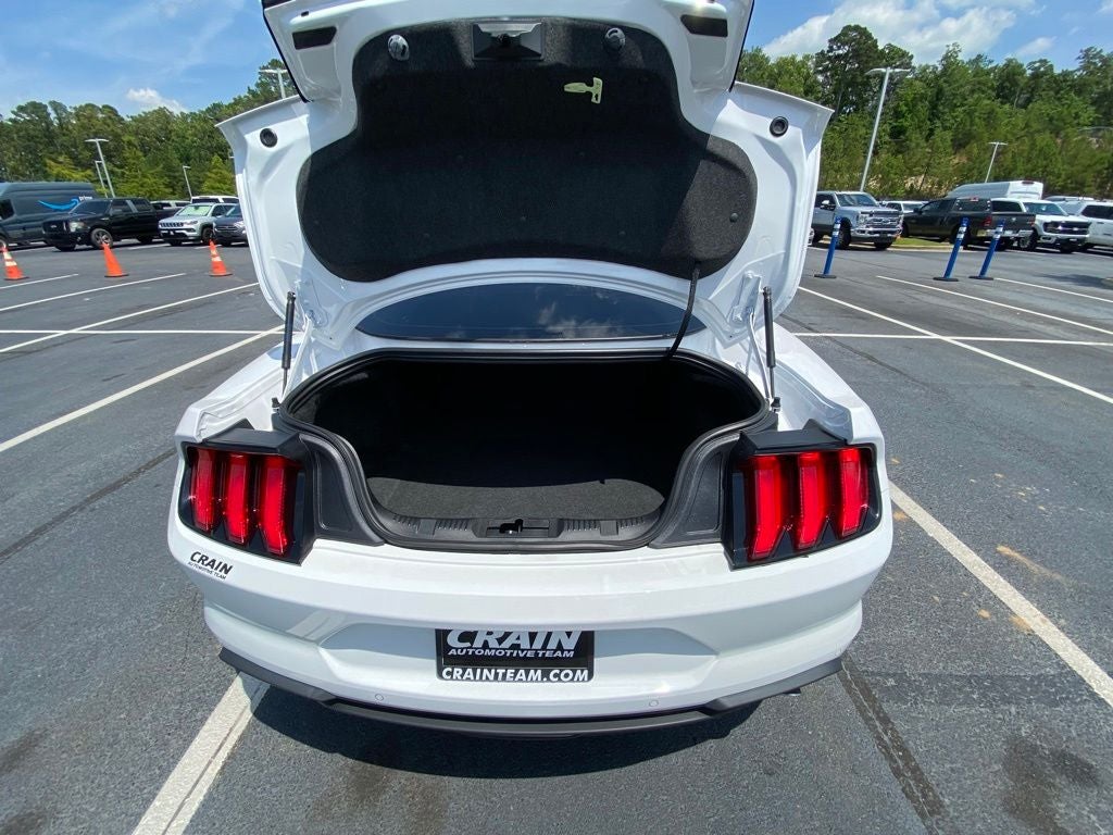 2022 Ford Mustang EcoBoost