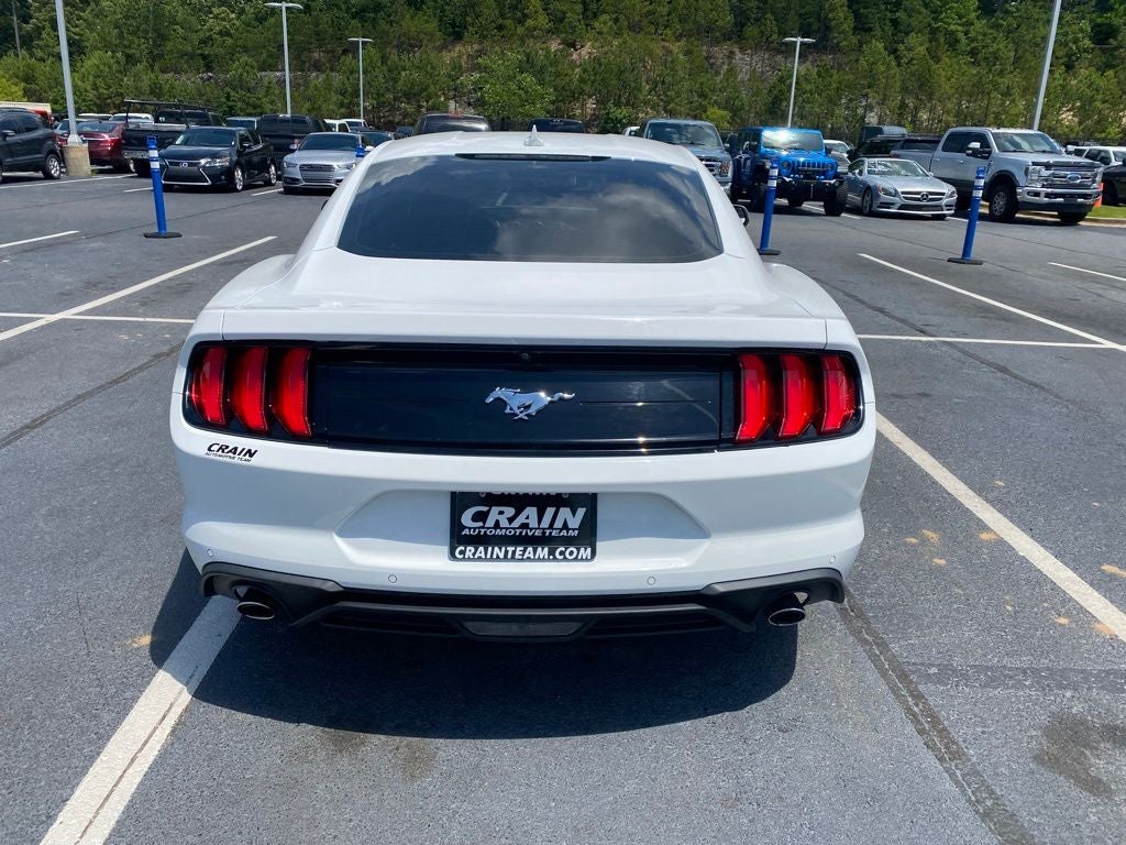 2022 Ford Mustang EcoBoost