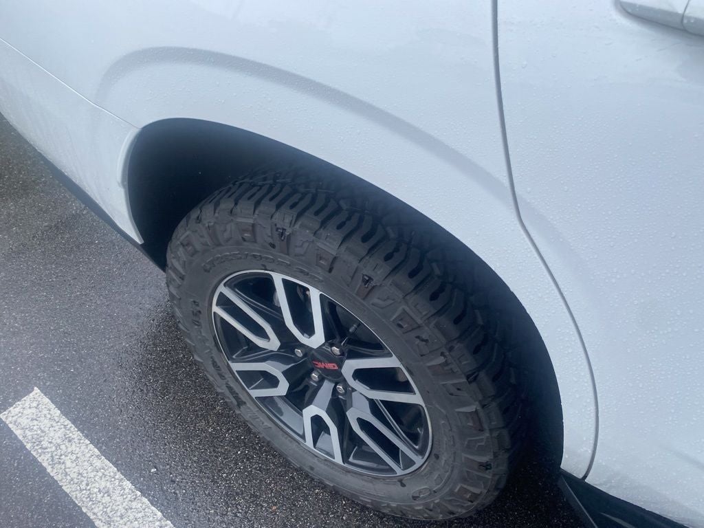 2024 GMC Yukon AT4