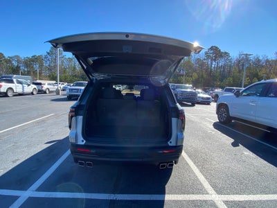 2024 Chevrolet Traverse LS