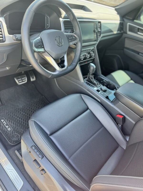 2023 Volkswagen Atlas Cross Sport 3.6L V6 SEL R-Line