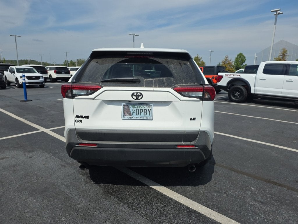 2024 Toyota RAV4 LE