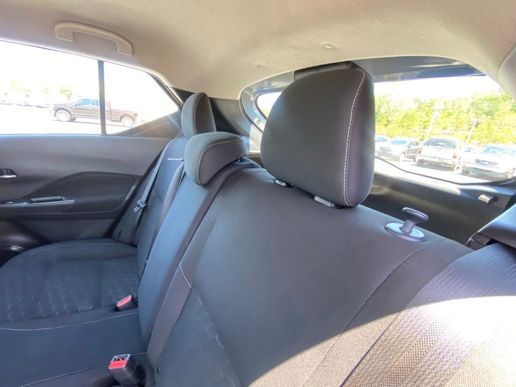 2022 Nissan Kicks SV