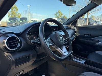 2021 Nissan Kicks SR