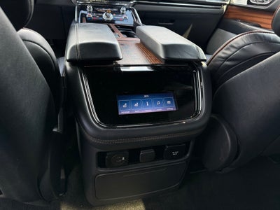 2022 Lincoln Navigator Black Label