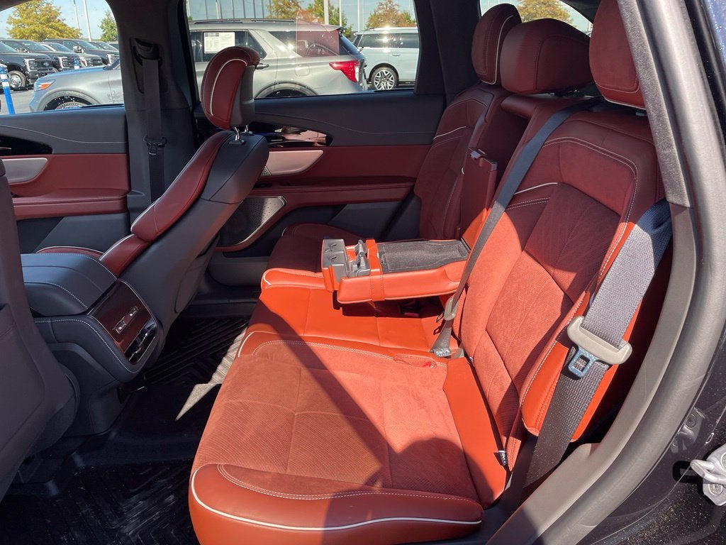 2024 Lincoln Nautilus Black Label