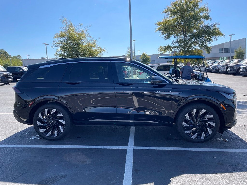 2024 Lincoln Nautilus Black Label