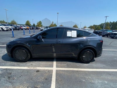 2026 Tesla Model Y Base