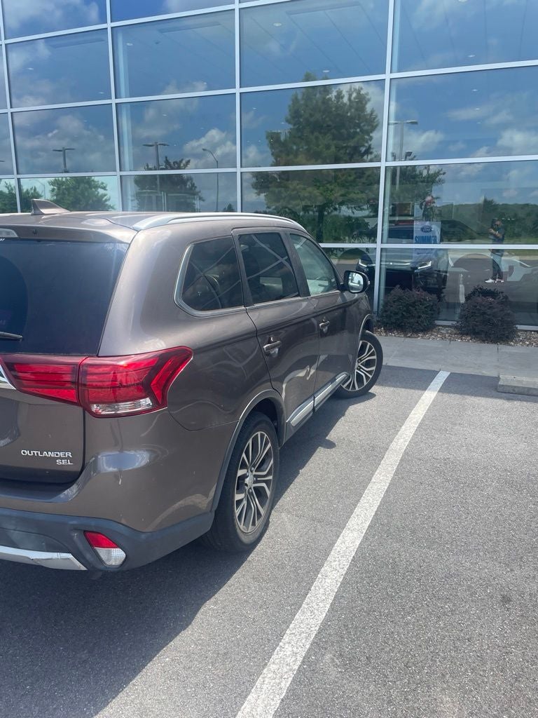 2018 Mitsubishi Outlander SE