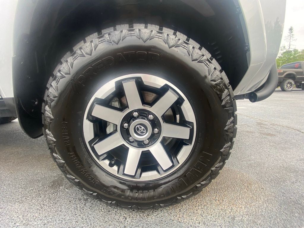 2024 Toyota 4Runner TRD Off-Road