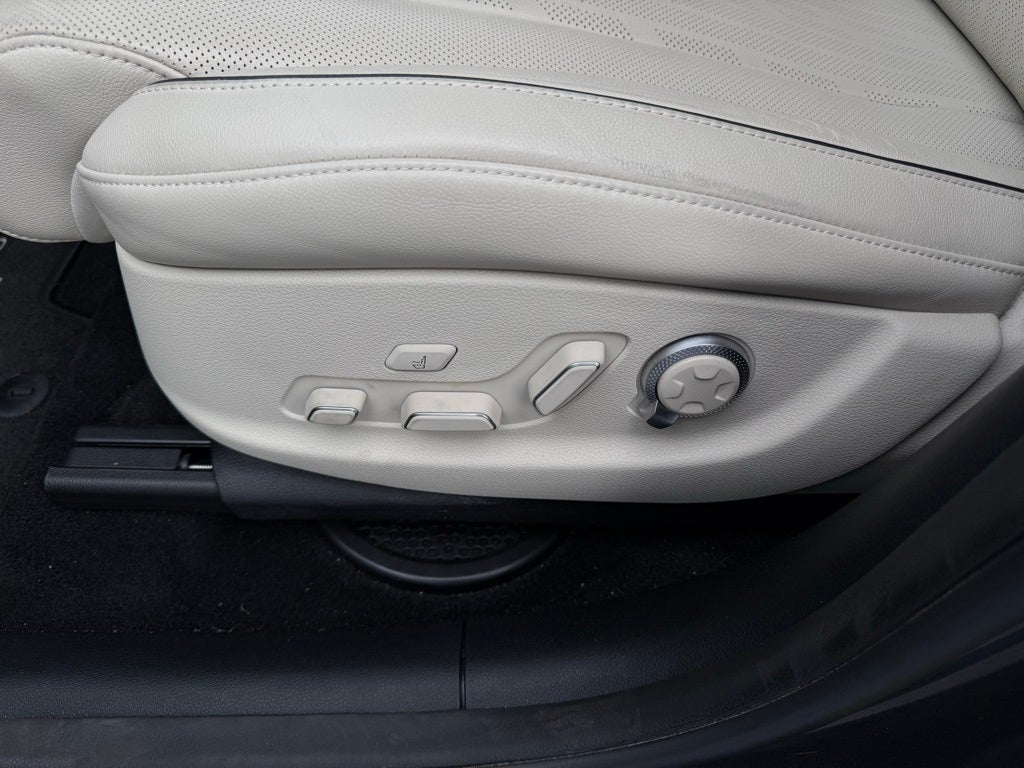 2022 Genesis GV80 2.5T