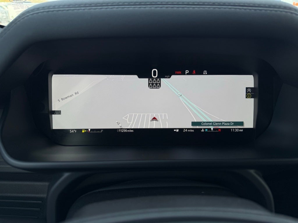 2024 Land Rover Defender 130 X-Dynamic SE