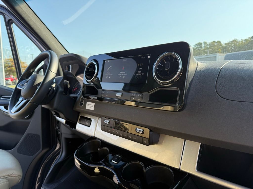 2023 Mercedes-Benz Airstream Cargo 170 WB High Roof