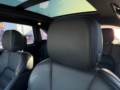 2022 Porsche Macan S